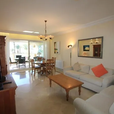 Palais Napoleon Yourhosthelper *