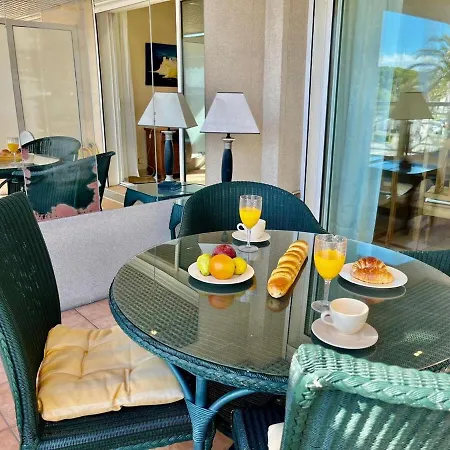 Апартаменты Palais Napoleon Yourhosthelper
