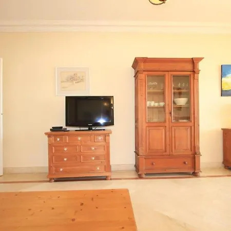 Palais Napoleon Yourhosthelper شقة فالوريس