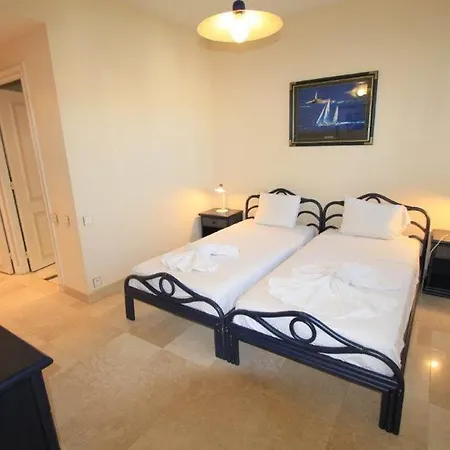 Palais Napoleon Yourhosthelper Apartment *