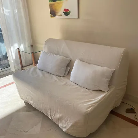 Palais Napoleon Yourhosthelper